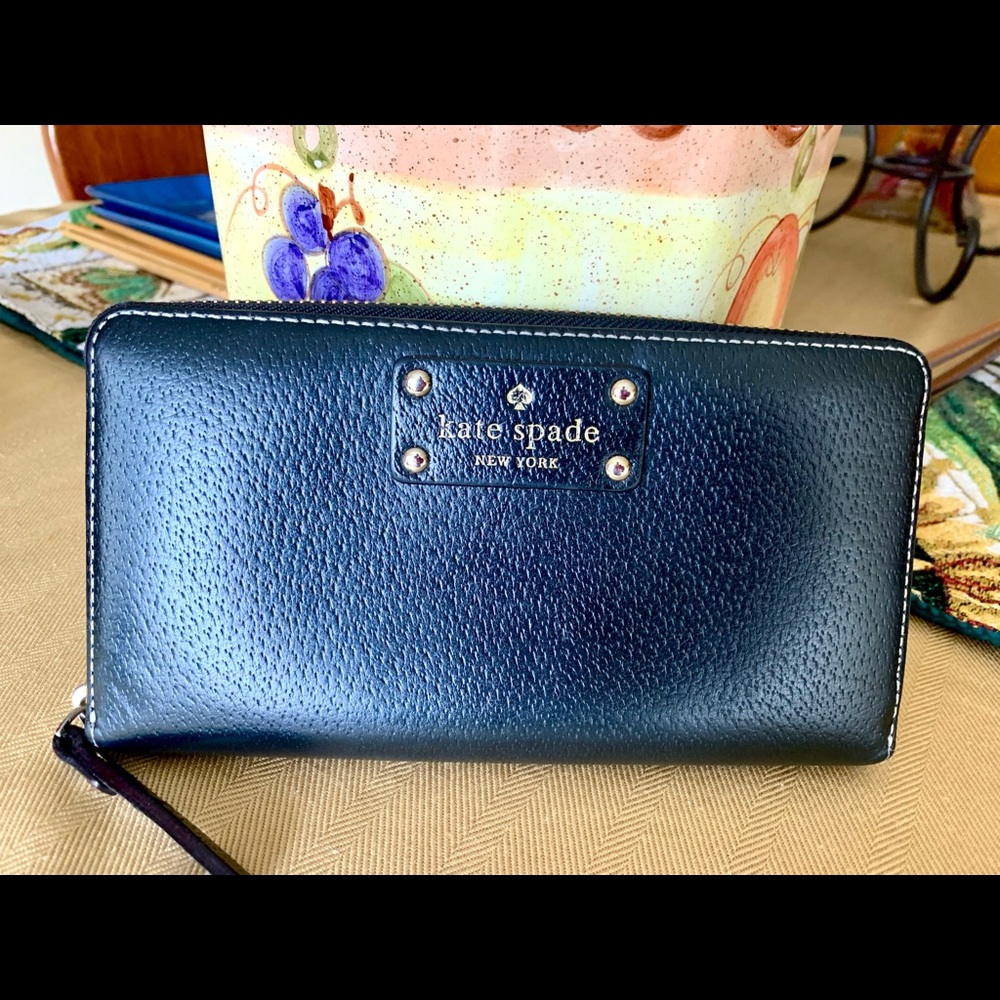 Kate Spade New York large wallet